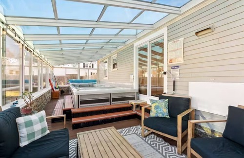 Scarborough Casa | Coastal Retreat - Sauna, Hot Tub & Swim Spa - Near Beaches and Downtown Portland