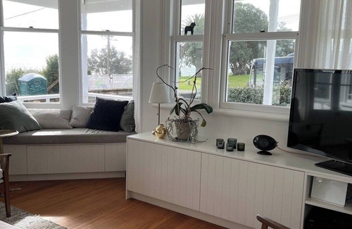 Narrow Neck Villa | Coastal retreat with breathtaking ocean views.