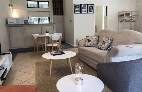 Green Point Apartamento | Serenidad costera cerca de la playa de Avoca