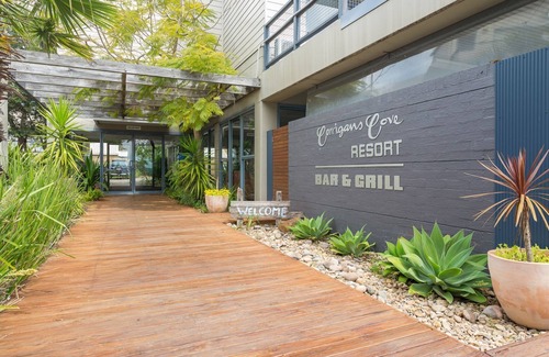 Batehaven Apartamento | Coastal Studio with Stunning Beach Views – Perfect for a Relaxing Getaway