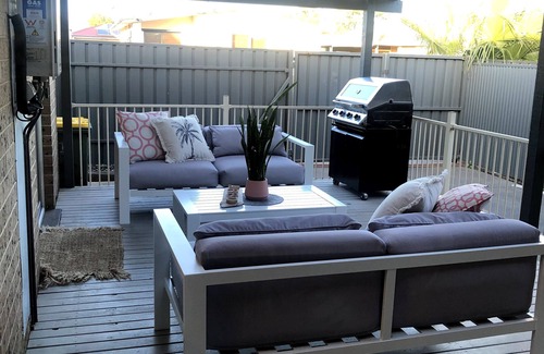 O'sullivan Beach Casa | Coastal Three Bedroom Retreat