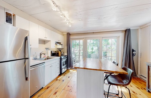 Mashpee Casa | Coastal townhome with easy beach access, beach gear, balconies, grill, W/D, & AC