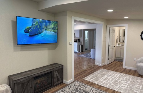 Freshwater Casa | Coastal Valley Hideout , 5 bedroom, 3 bath, 5 min to Cal Poly. Redwoods!