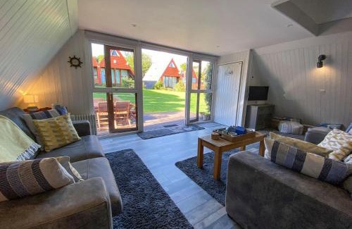 Martin Casa | Coastal View