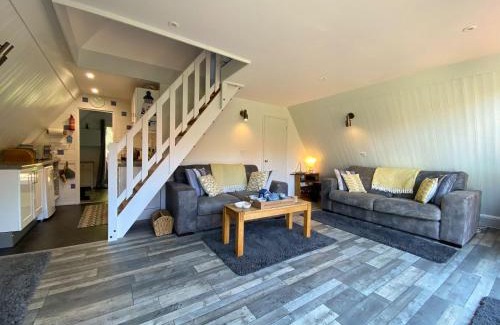 Martin Casa | Coastal View