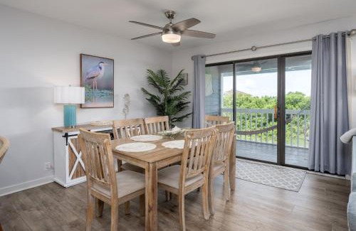 Beachwalk Casa | Coastal Villa Retreat on Harbor Island - 2BR-2BA - Sleeps 6