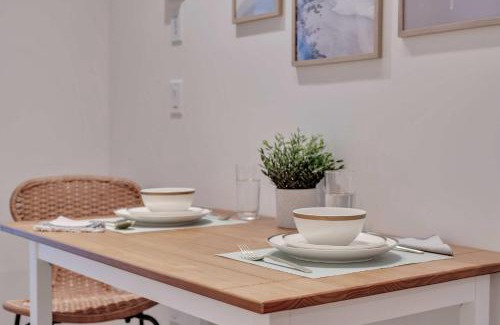 Eau Claire Apartamento | Coastal Winds DT Gym River Walk