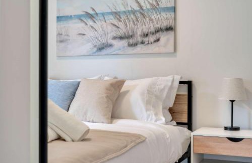 Eau Claire Apartamento | Coastal Winds DT Gym River Walk