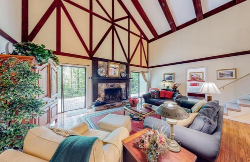 Lake Sequoyah Casa | Cobb House
