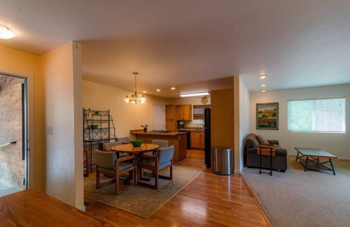 Kelseyville Casa | Cobb Mountain Chalet Main For