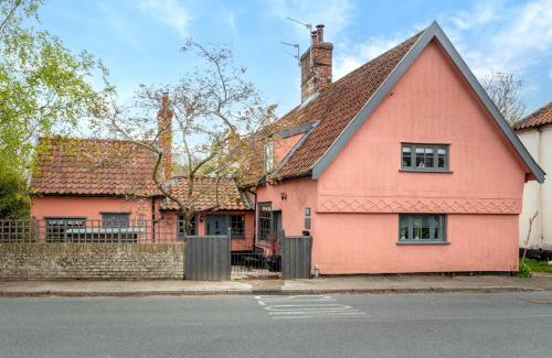 Bramfield Casa | Cobblers Cottage