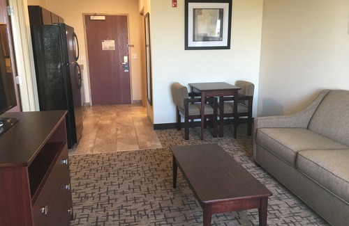Paxton Hotel | Cobblestone Hotel & Suites - Paxton