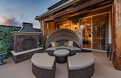 Clovis Casa | Cobbo's House - WOW/Luxe/HOT TUB/Pool/GYM/gazebo/GAMES/Bikes