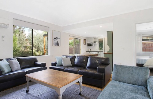 Bright Casa | Cobden & Wills - Brillante, VIC
