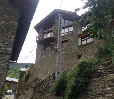 Llavorsi Chalet De Esquí | Cobert de Martí