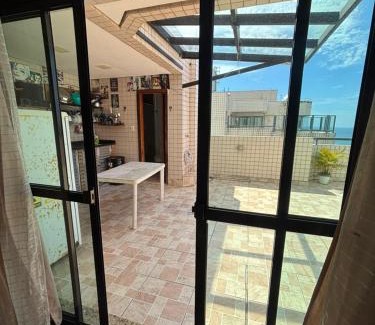 Maracana Apartamento | Cobertura DUPLEX Em frente ao mar com churrasqueira