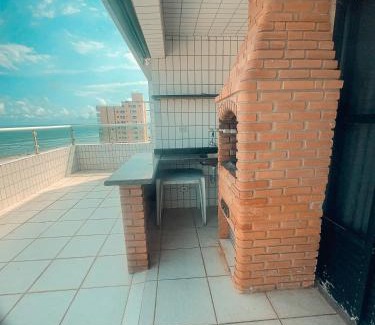 Maracana Apartamento | Cobertura em frente à praia