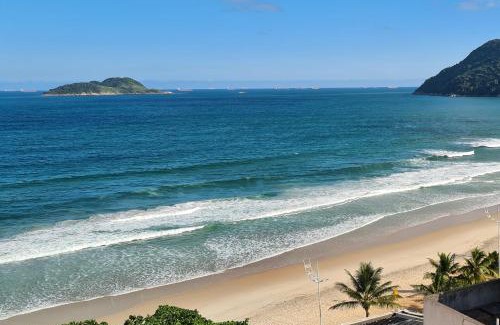 Tombo Apartamento | Cobertura Luxuosa, pe na areia - Exclusividade na Praia do Tombo, Guarujá, a Mais Premiada com Bandeira Azul no Brasil