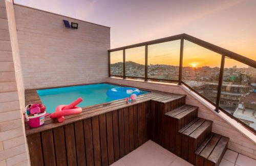 Taio Apartamento | Cobertura Pé na Areia com Piscina e Churrasqueira Privativas e Vista para o Mar a 50 m da Praia dos Anjos- SAUNA PISCINA ACADEMIA