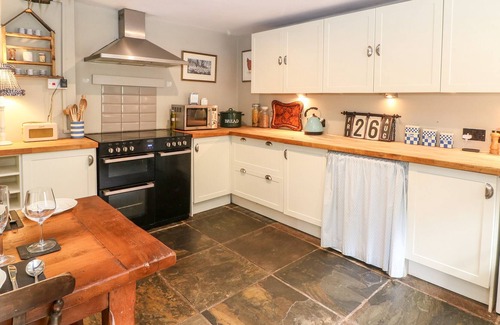 Moreton Casa | COBWEB COTTAGE, pet friendly, character holiday cottage in Ledbury