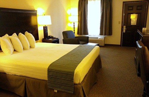 Cochran Hotel | Cochran Inn & Suites