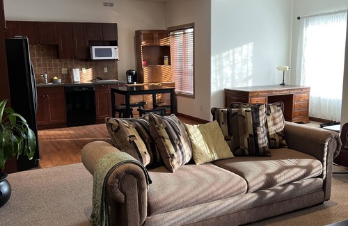 Cochrane Apartamento | Cochrane’s Finest Airbnb