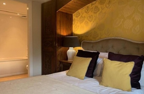 Hawes Hotel | Cocketts Hotel