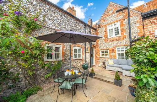 Castle Acre Casa | Cockleshells