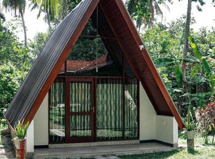 Andiambalama Casa | Coco Breeze Cabanas - free Airport pick up or drop off