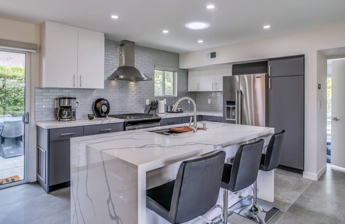 Araby Commons Condominio | Coco Cabana Luxurious Condo with Stunning Views