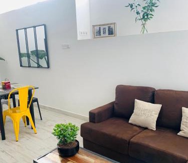 El Pilar Apartamento | Coco Homes