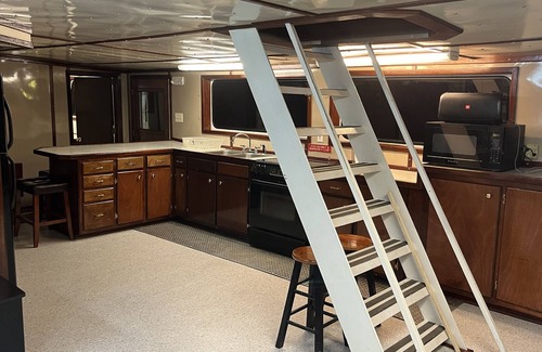 Cocodrie Alquiler De Eote | Cocodrie Camp Boat Rental