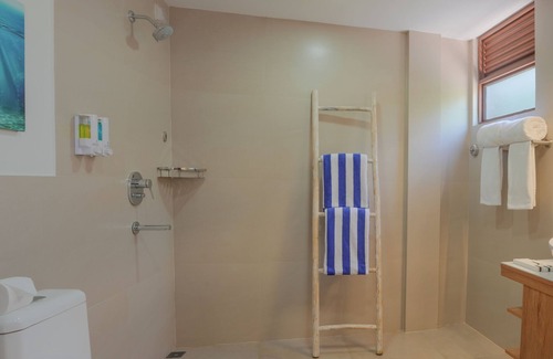 Himmafushi Hotel | Cocomo Maldives