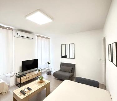 Prefecture Apartamento | Cocon Marseillais, Centre-Ville, Vieux-Port - Rue Paradis, Rénové, Climatisé, 2pers