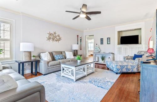 Bay Esplanade Casa | Coconut Beach House