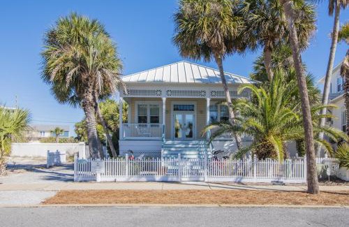 Holiday Isle Casa | Coconut Cottage At Destin Pointe Resort