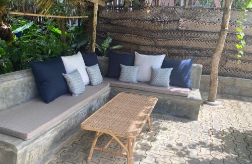 Dickwella Villa | Coconut Cottage - Hiriketiya Beach