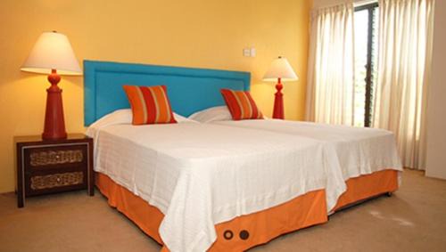Hastings Hotel | Coconut Court Beach Hotel