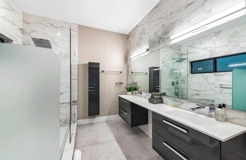 Northeast Coconut Grove Casa | Coconut Grove Villa with heated Pool sleeps 12
