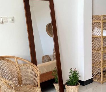 Dickwella Hotel | Coconut Palm beach restaurant and rooms