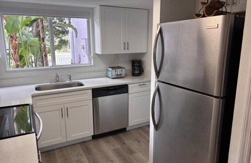 New Smyrna Beach Condominio | Coconut Palms Townhome 2 Bedroom Townhouse by RedAwning