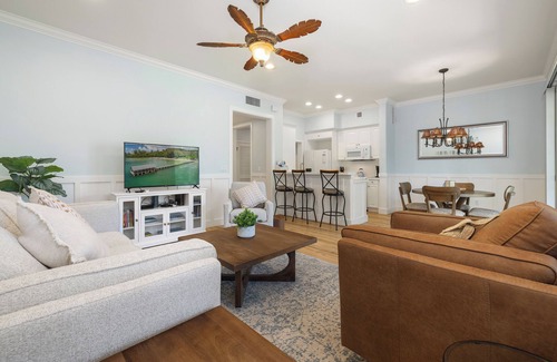 Ko Olina Condominio | Coconut Plantation 1110-3: Stylish 2BR w/ Lanai & Modern Kitchen in Ko Olina