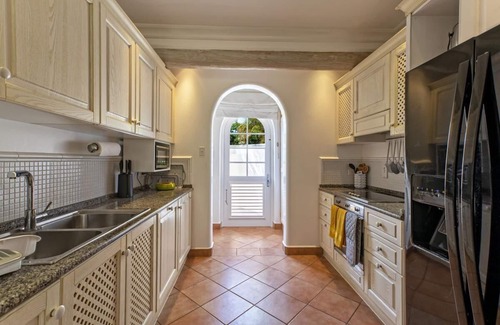Merlin Bay Casa | Coconut Shell, Sugar Hill