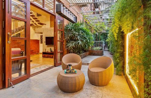 Bengaluru Villa | Coconut Skies by VEO - Part of StayVista