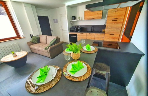 Holtzwihr Apartamento | COCOON SPA-4 Pers-Jacuzzi-Parking-Jardin-Clim-Colmar