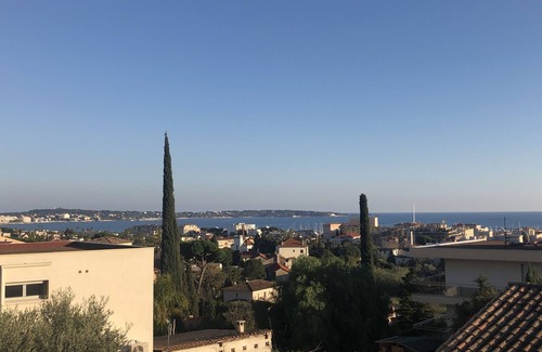 Golfe Juan Casa | Cocooning - Casa completamente renovada - vista al mar - 4 km de CANNES - 6 viajeros