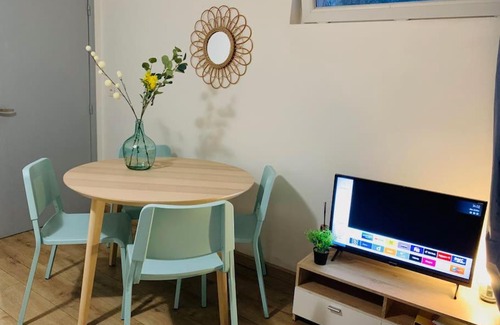 Avesnes-sur-Helpe Apartamento | cocooning modern design studio