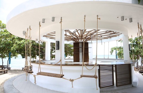 Calatagan Hotel | Cocoons Casobe