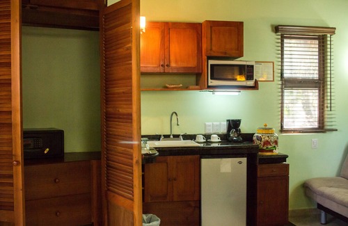 Villa Juarez Hotel | Cocos Cabañas Playa del Carmen Adults only
