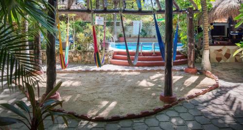 Villa Juarez Hotel | Cocos Cabañas Playa del Carmen Adults Only